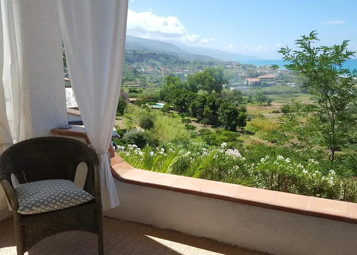 Anna - Ampio Con Terrazza Panoramica Sul Mare Fuscaldo