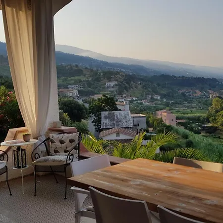 Anna - Ampio Con Terrazza Panoramica Sul Mare