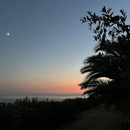 Anna - Ampio Con Terrazza Panoramica Sul Mare Lejlighed